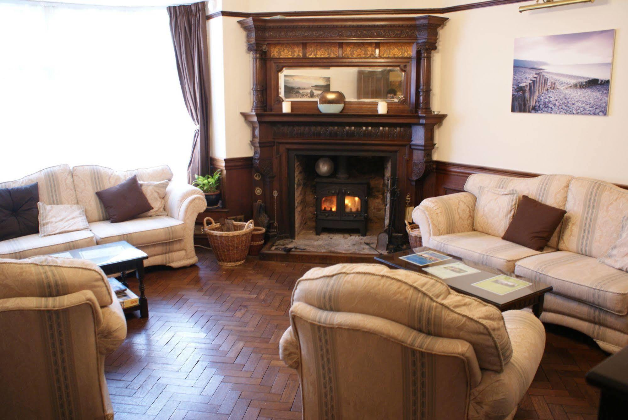 Отель Longmead House Линтон Экстерьер фото